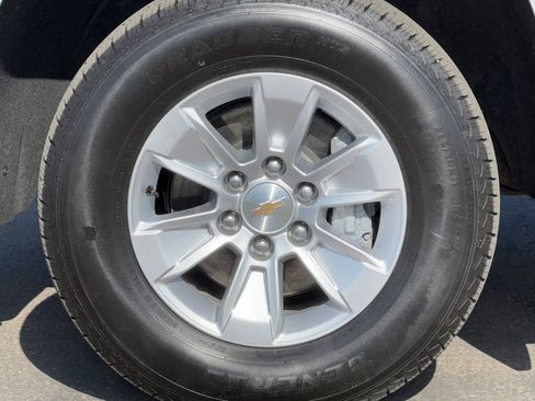 Used 2025 Chevrolet Silverado 1500 LT image 30