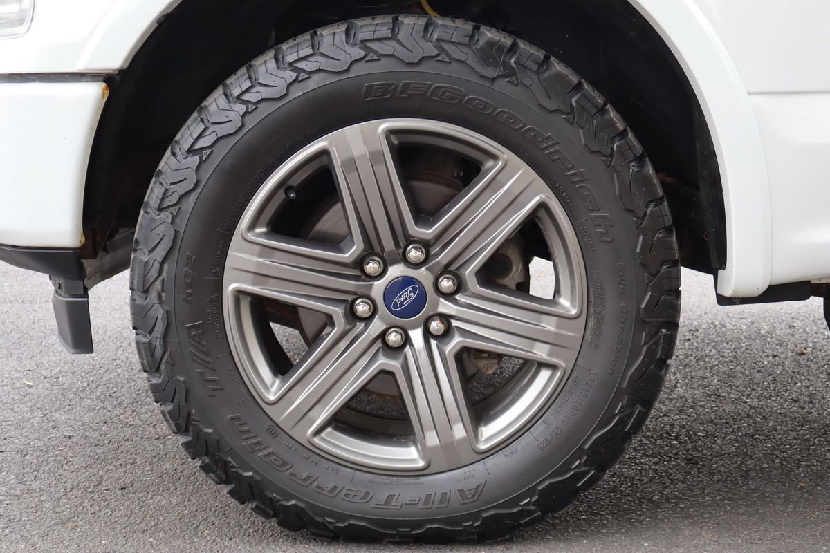 Used 2020 Ford F150 XLT w/ Equipment Group 302A Luxury AWD/4WD image 38