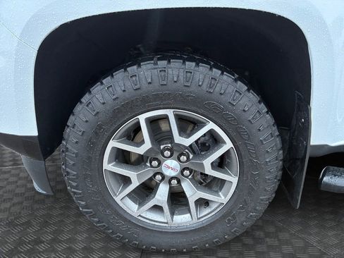 Used 2022 GMC Canyon AT4 w/ Trailering Package image 21