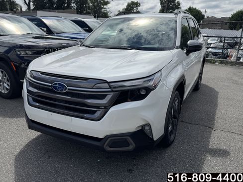 Used 2025 Subaru Forester Limited AWD/4WD image 8