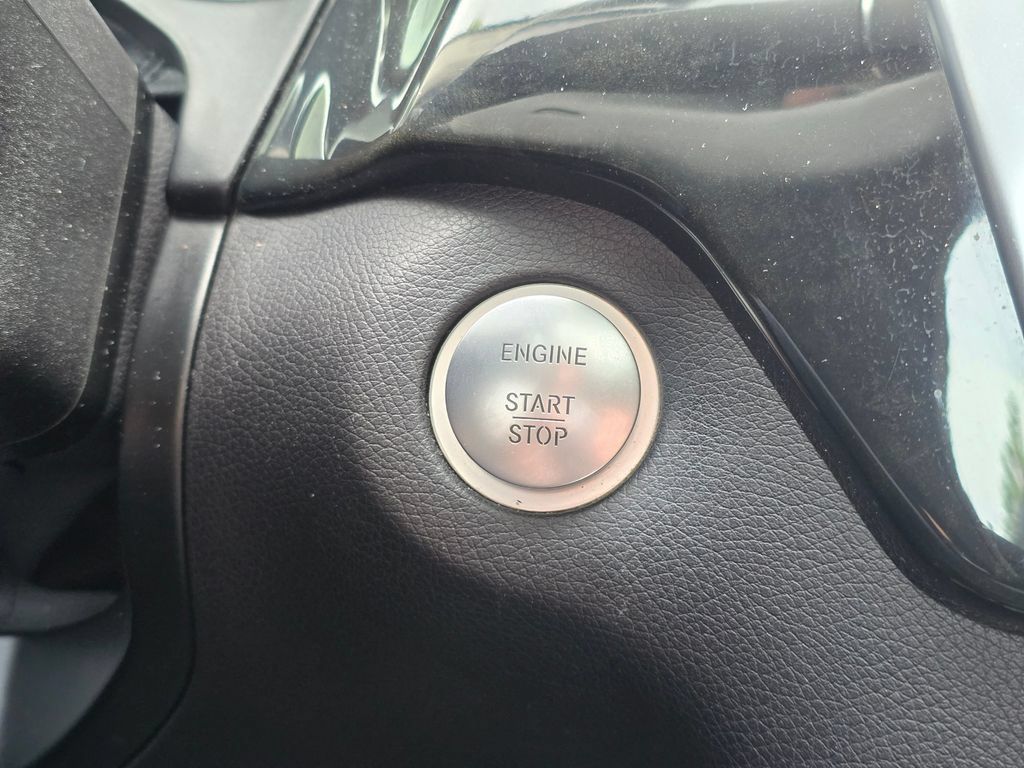 Used 2015 Mercedes-Benz ML 250 BlueTEC 4MATIC image 29
