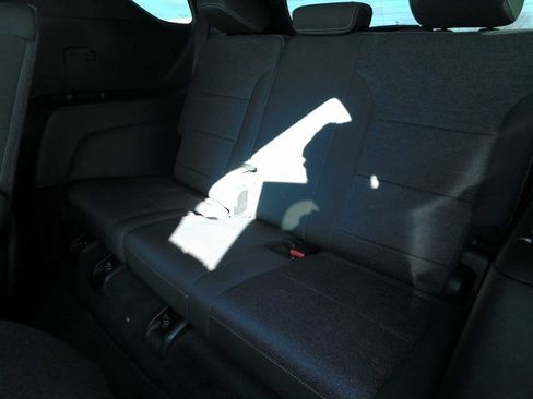 Used 2024 Chevrolet Traverse LT w/ Midnight/Sport Edition image 29