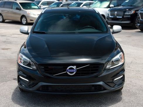 Used 2017 Volvo V60 T6 R-Design Platinum AWD/4WD image 22