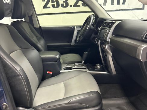 Used 2019 Toyota 4Runner SR5 Premium AWD/4WD image 14