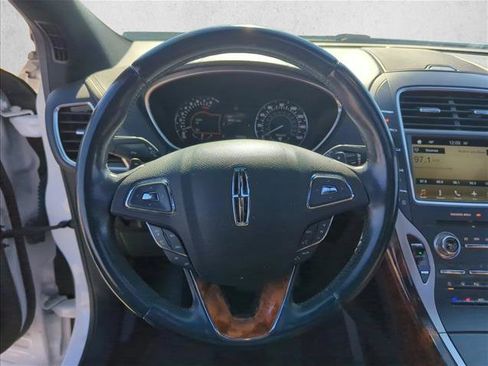 Used 2016 Lincoln MKX Reserve w/ Climate Package image 21