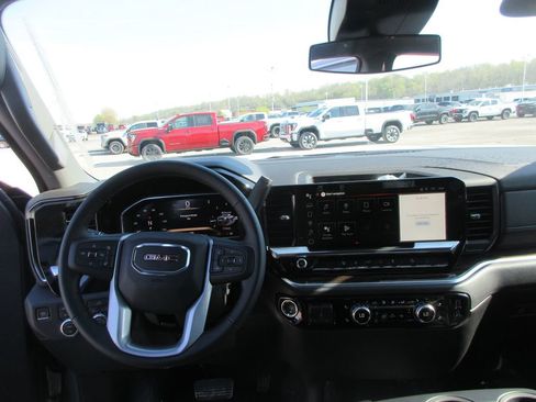 New 2026 GMC Sierra 2500 SLE image 14