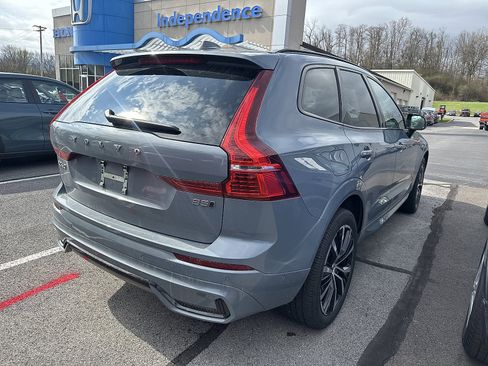 Used 2024 Volvo XC60 B5 Plus w/ Climate Package image 2