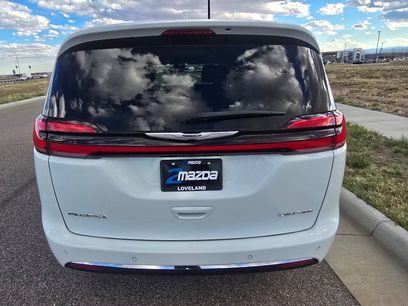 Used 2022 Chrysler Pacifica Limited