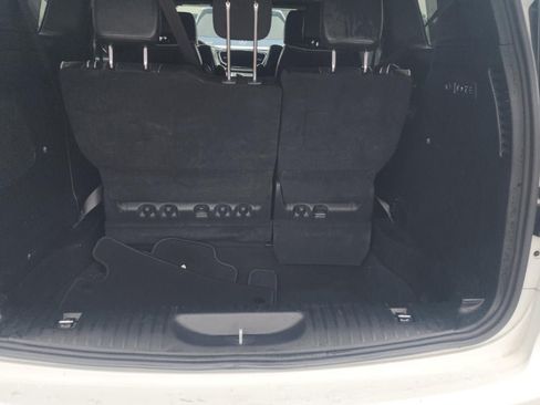 Used 2021 Chrysler Pacifica Limited w/ Uconnect Theater Family Group AWD/4WD image 12