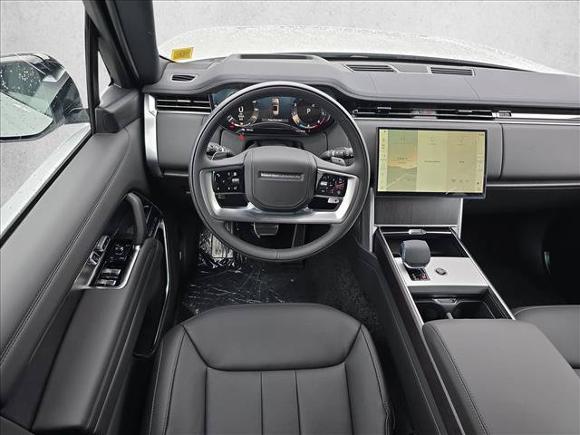 New 2026 Land Rover Range Rover Long Wheelbase SE AWD/4WD image 16