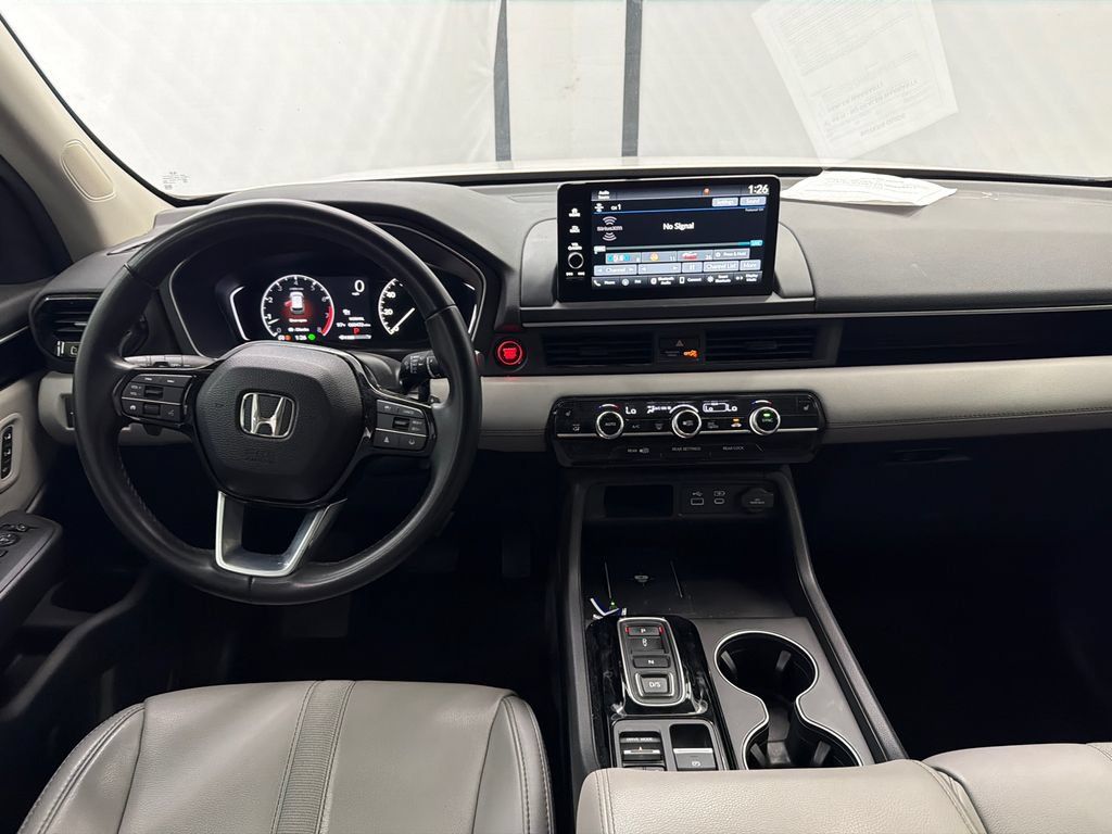 Used 2025 Honda Pilot EX-L image 24