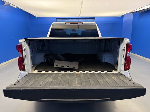 Used 2021 Chevrolet Silverado 1500 Custom AWD/4WD image 25