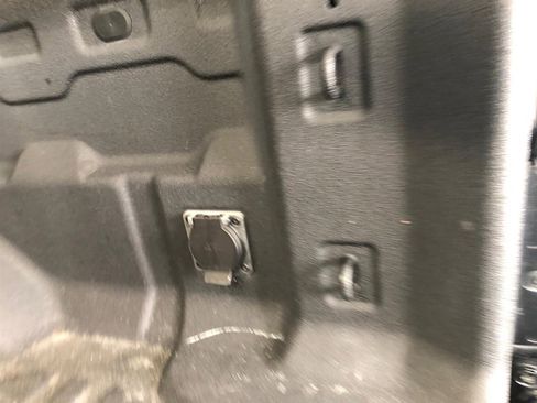 Used 2025 Chevrolet Colorado ZR2 w/ Midnight Edition image 12