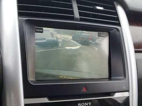 Used 2011 Ford Edge Limited image 18