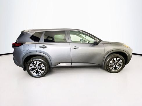 Used 2023 Nissan Rogue SV image 4