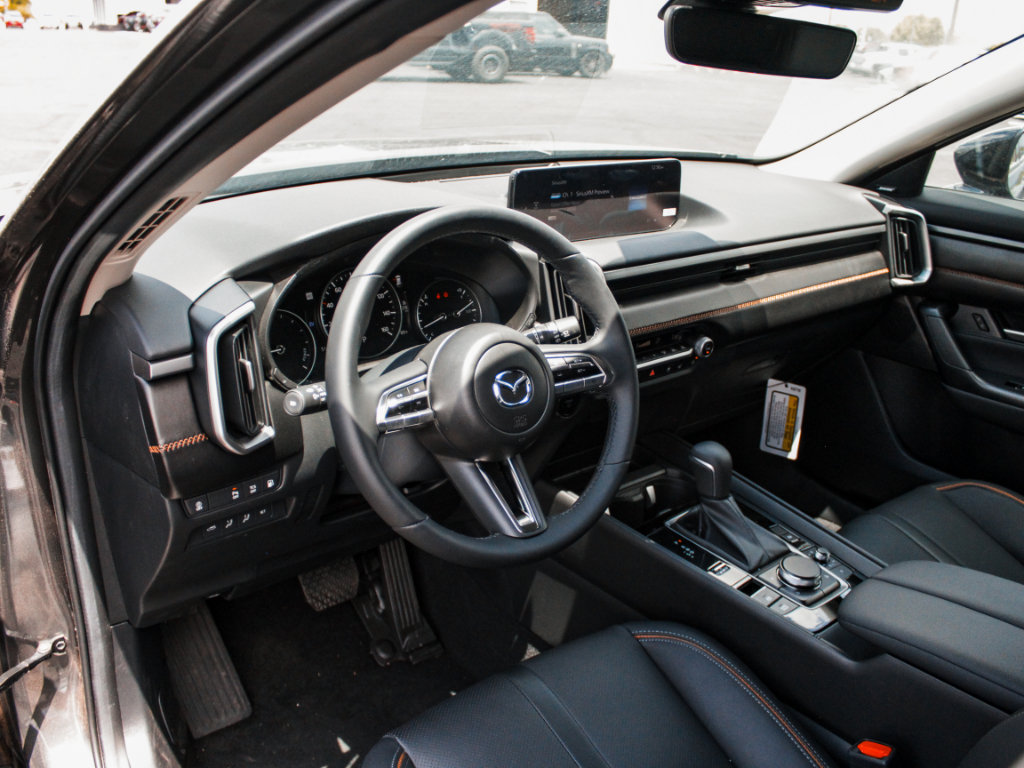 Used 2026 MAZDA CX-50 AWD 2.5 Hybrid w/ Weather Package image 8