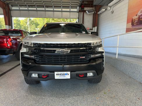 Used 2020 Chevrolet Silverado 1500 LT Trail Boss image 27