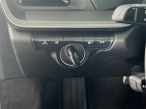 Certified 2024 Porsche 911 Carrera image 11