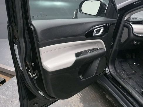 Used 2022 Jeep Compass Limited image 17