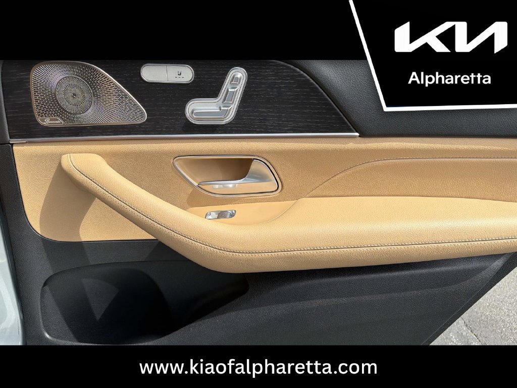 Used 2025 Mercedes-Benz GLS 450 4MATIC image 21