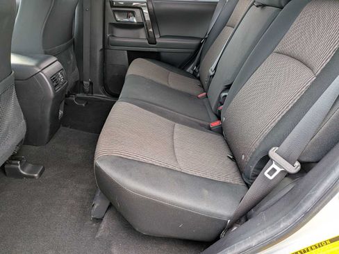 Used 2020 Toyota 4Runner TRD Off-Road AWD/4WD image 18