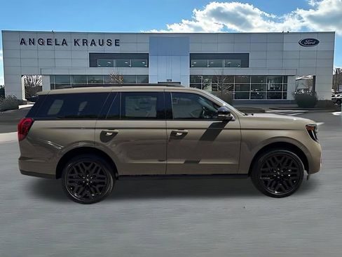 New 2026 Ford Expedition Platinum AWD/4WD image 8