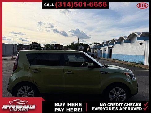 Used 2016 Kia Soul + FWD image 6