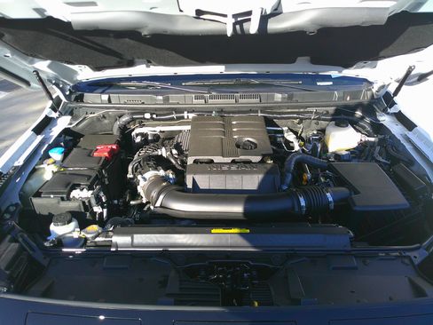 Used 2026 Nissan Frontier SV w/ SV Convenience Package image 38