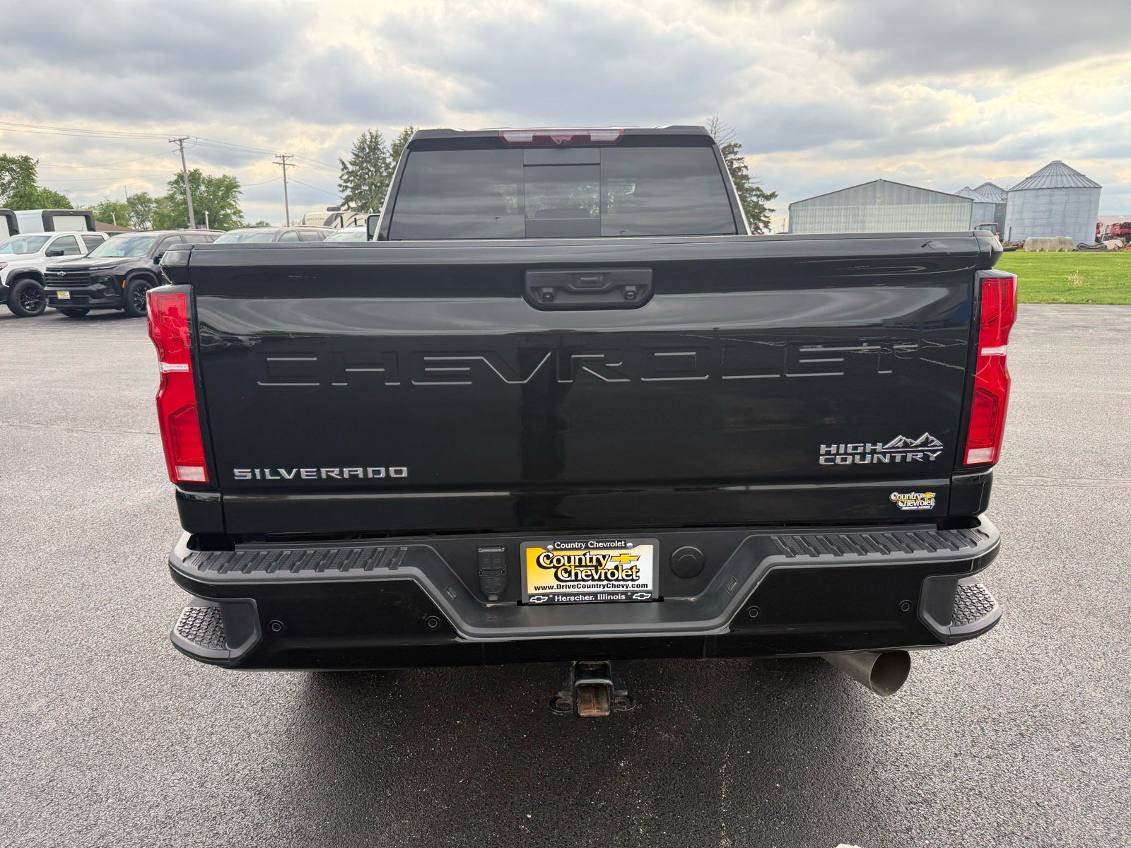 Used 2024 Chevrolet Silverado 2500 High Country w/ High Country Premium Package AWD/4WD image 4