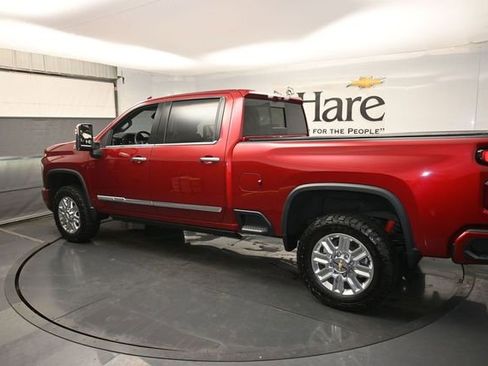 Used 2025 Chevrolet Silverado 2500 High Country w/ High Country Premium Package AWD/4WD image 30