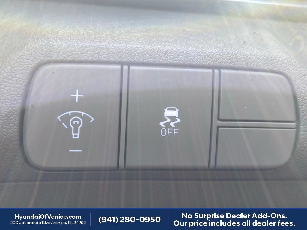 Certified 2026 Hyundai Elantra Sport FWD image 13
