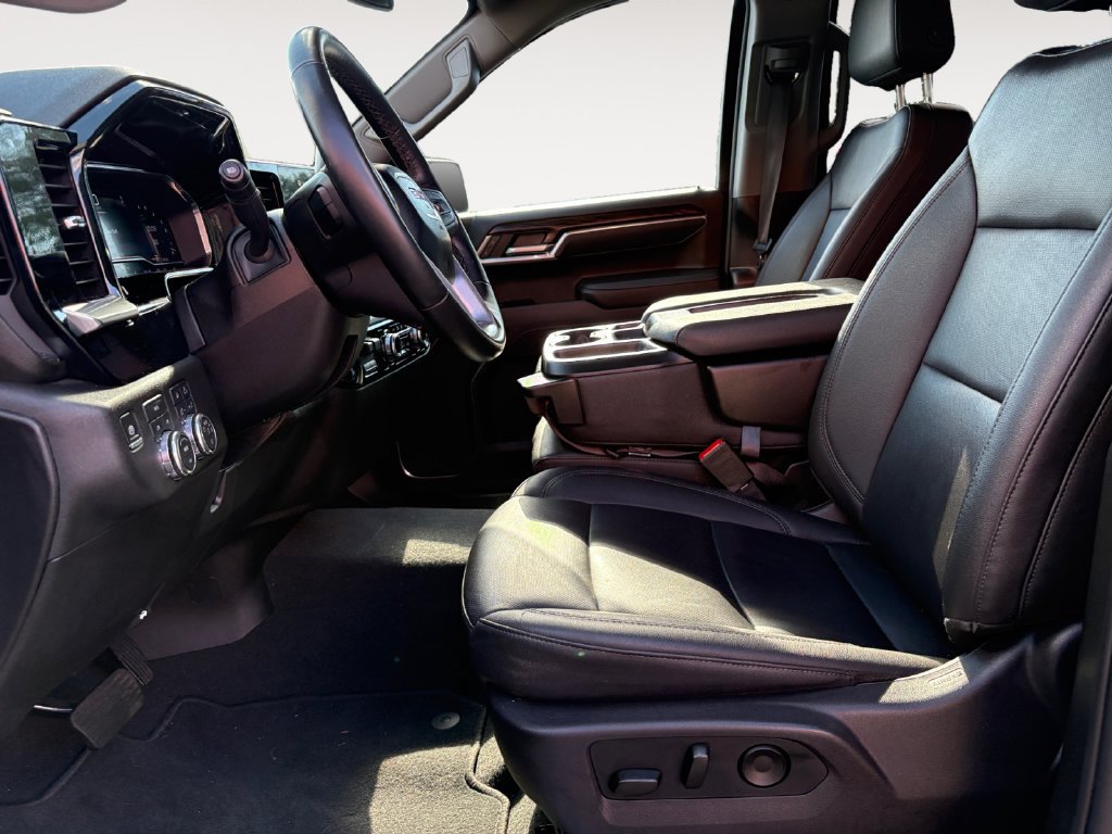 Used 2025 GMC Sierra 1500 SLT AWD/4WD image 9