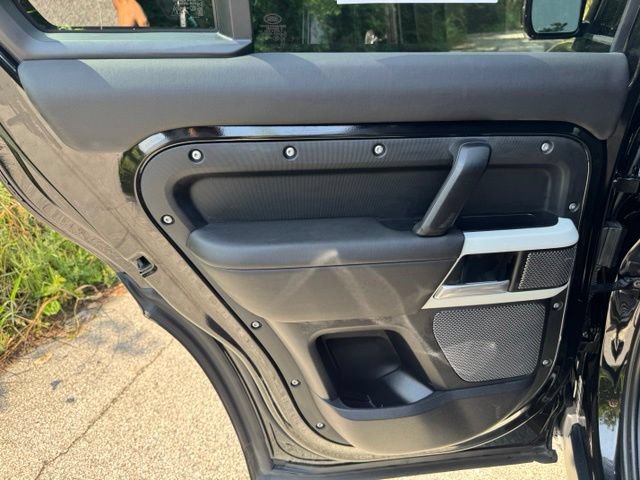 Certified 2024 Land Rover Defender 110 S AWD/4WD image 11