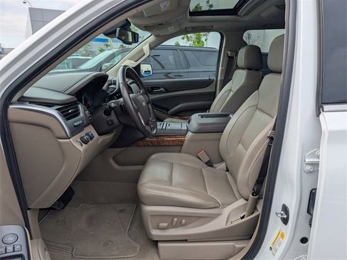Used 2020 Chevrolet Suburban Premier image 5