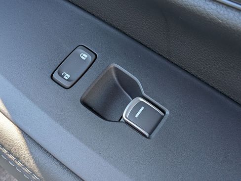 New 2026 Honda HR-V EX-L image 33