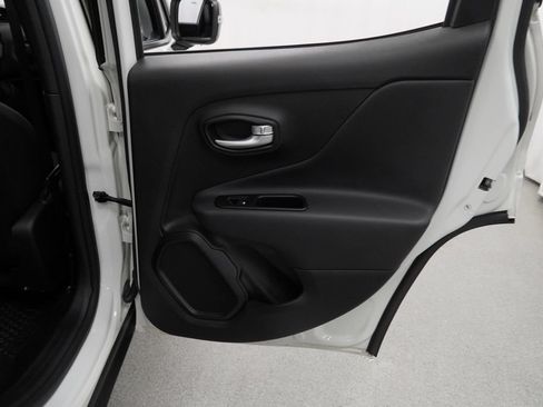 Certified 2023 Jeep Renegade Altitude AWD/4WD image 45
