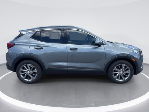 Used 2022 Buick Encore GX Essence w/ Advanced Technology Package FWD image 9