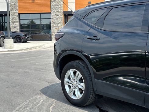 Used 2022 Chevrolet Blazer LT AWD/4WD image 3