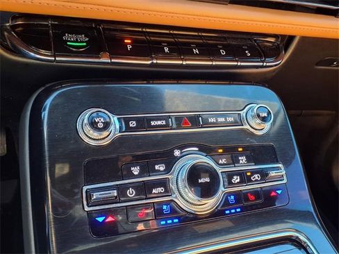 Certified 2022 Lincoln Nautilus Black Label image 19