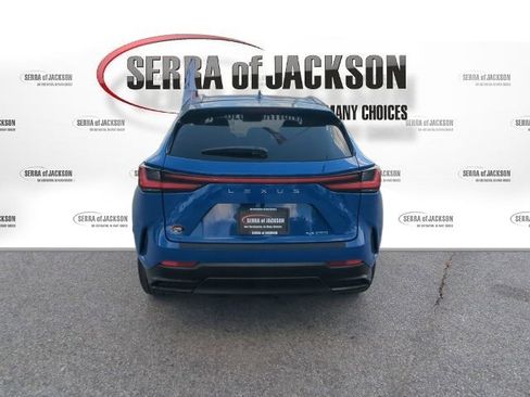Used 2025 Lexus NX 250 FWD w/ Accessory Package (Z2) image 8