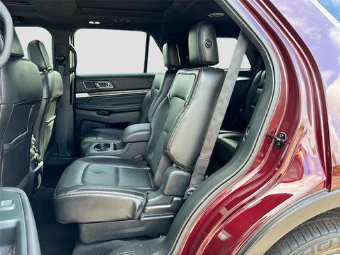 Used 2018 Ford Explorer Limited w/ Equipment Group 301A AWD/4WD image 25