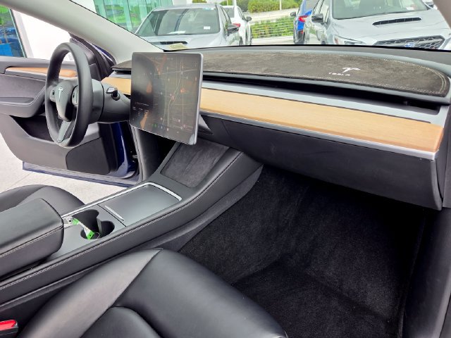 Used 2023 Tesla Model Y Performance AWD/4WD image 27