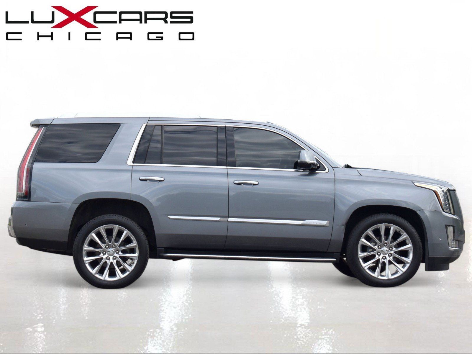 Used 2018 Cadillac Escalade Luxury AWD/4WD image 8