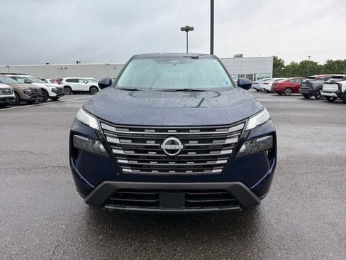 New 2026 Nissan Rogue SV AWD/4WD image 3
