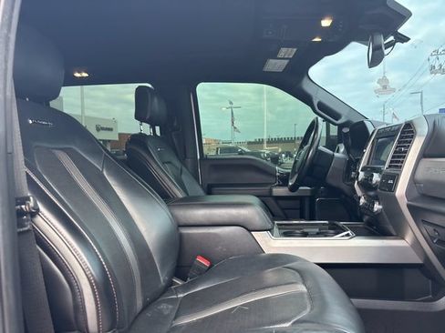 Used 2021 Ford F250 Platinum w/ FX4 Off-Road Package AWD/4WD image 9