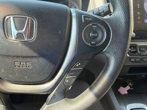 Used 2017 Honda Pilot EX image 17