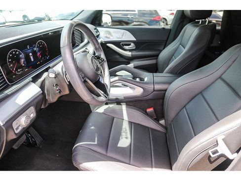 Used 2024 Mercedes-Benz GLS 450 4MATIC image 5