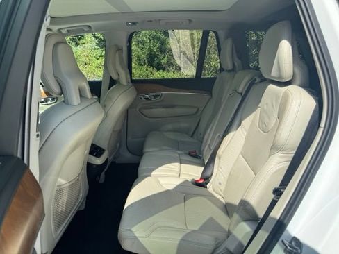 Used 2016 Volvo XC90 T6 Inscription w/ Vision Package AWD/4WD image 13