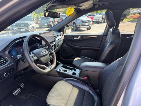 Used 2023 Ford Escape ST-Line w/ Tech Pack #1 AWD/4WD image 13