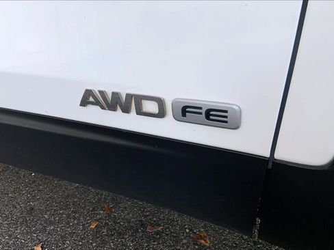 Used 2017 Kia Sorento LX image 10